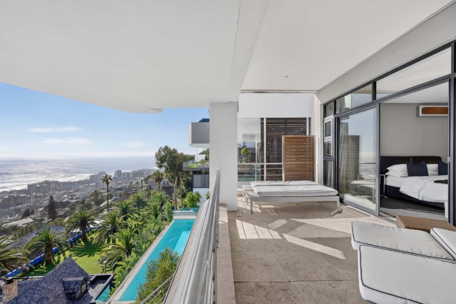 8 Bedroom Property for Sale in Bantry Bay Western Cape
